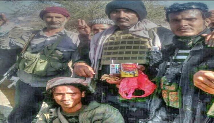 هذه الصورة ليست للذكرى
بل وثيقة وشهادة دم.