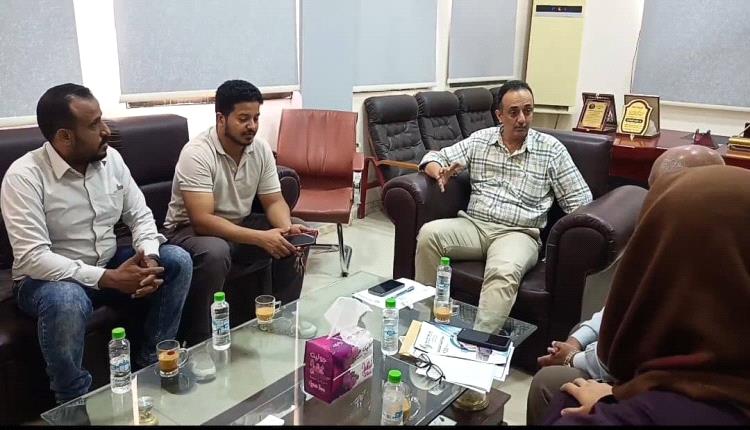 القائم بأعمال صحة عدن يؤكد نسعى لتخفيف معاناة المرضى ذوي الدخل المحدود بإقامة مخيمات طبية مجانية