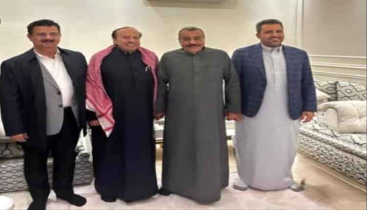 اللواء بن بريك يلتقي الفريق ناصر منصور هادي في العاصمة السعودية الرياض