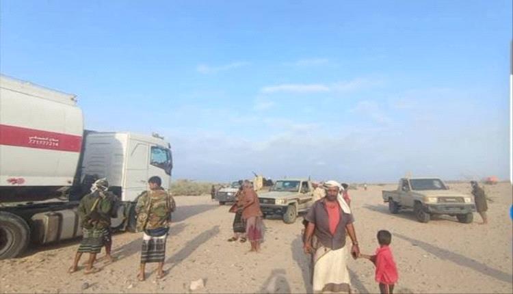 أمن أبين يشتبك مع مسلحين إثر احتجاز ناقلات وقود في أحور