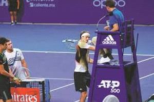 بعد مباراة ماراثونية.. زفيريف يهاجم قرار السماح لألكاراز بالعلاج