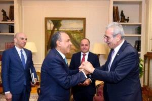 مصر تؤكد دعمها بقوة لـ"إدارة غزة" الجديدة