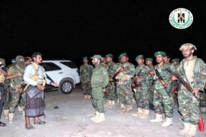 العميد الربيعي يتفقد سير تنفيذ خطة الانتشار والتعزيز الأمني ويشيد بدور قوات الحزام والعمالقة في تأمين عدن