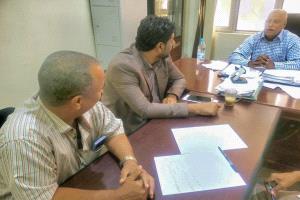 مدير وقاية النبات بوزارة الزراعة يلتقي مدير مكتب الزراعة بالمهرة لبحث نشاط المنافذ والمحاجر بالمحافظة