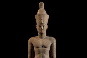 "كنوز النيل تعود للديار".. مصر تسترد 7 قطع أثرية نادرة من واشنطن