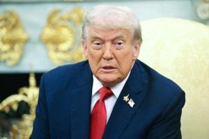 ترامب: الدنمارك عاجزة عن حماية جرينلاند