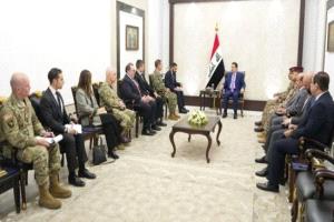 رئيس الوزراء العراقي وقائد سنتكوم يبحثان الوضع الأمني في سوريا