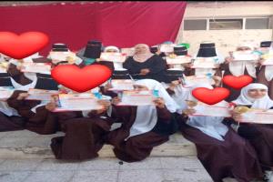 ثانوية "تمنع" تحتفي بتفوق طالباتها وتكرم طاقمها الإداري في أجواء احتفالية بهيجة