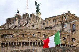 بلدة إيطالية تدق ناقوس الخطر إثر موجة غامضة من الوفيات