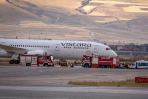 هبوط طائرة هندية اضطراريًا بعد بلاغ بوجود قنبلة