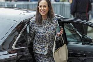 زعيمة المعارضة الفنزويلية: ترامب "استحق" جائزة نوبل للسلام بهجومه على فنزويلا