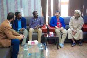 محافظ شبوة: استمرار تطوير مستشفى بن زايد بدعم إماراتي