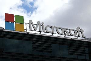 "مايكروسوفت" تتكبد خسارة هائلة.. 357 مليار دولار تتبخر من قيمتها السوقية