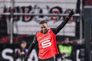 الهلال السعودي يرصد مبلغًا ضخمًا لضم نجم رين الفرنسي