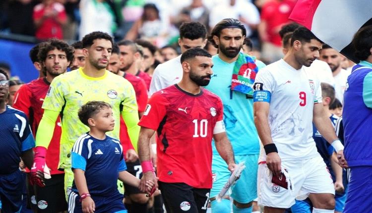 لخلافة رياض محرز.. هل وافق محمد صلاح على عرض الأهلي السعودي؟