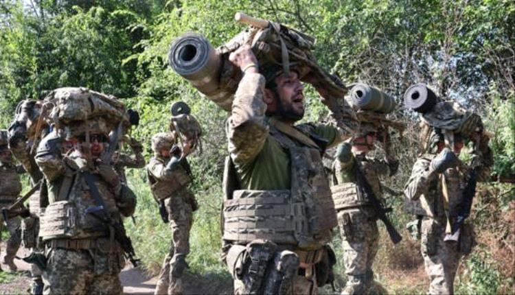أوكرانيا.. زيلينسكي يشكل قيادة خاصة لتنفيذ ضربات بعمق روسيا
