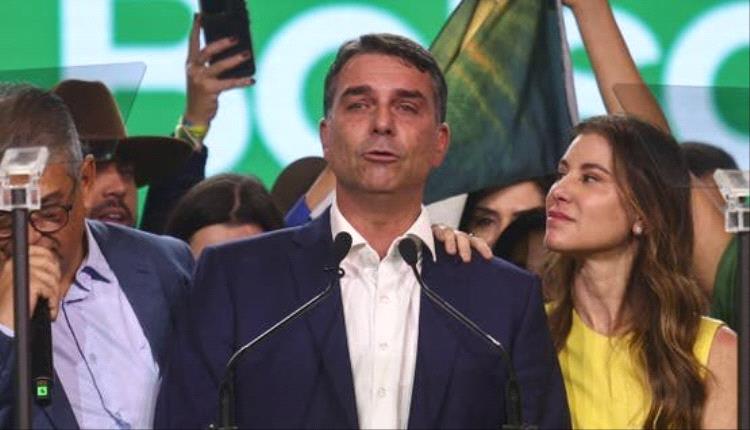 فلافيو بولسونارو يترشح رسميا للانتخابات الرئاسية في البرازيل    