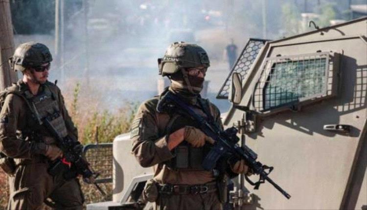 الاحتلال الإسرائيلي يعتقل أكثر من 40 فلسطينياً ويصيب 8 آخرين في الضفة الغربية
