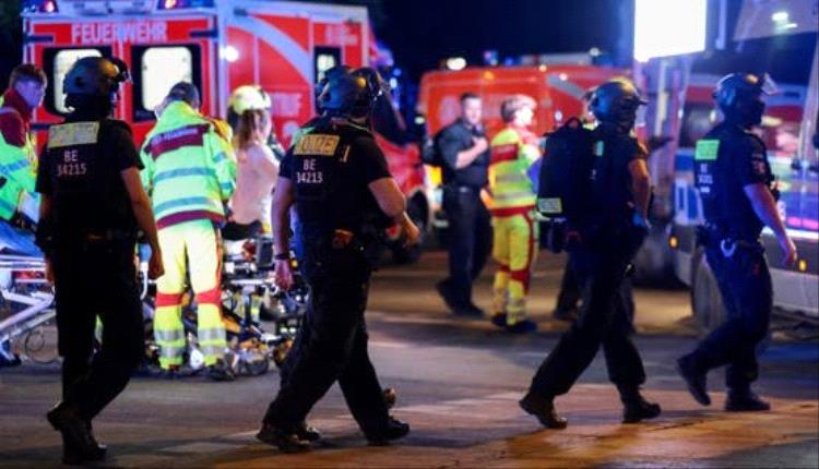 ألمانيا.. سيارة تصطدم بحشد في برلين وتصيب عدة أشخاص