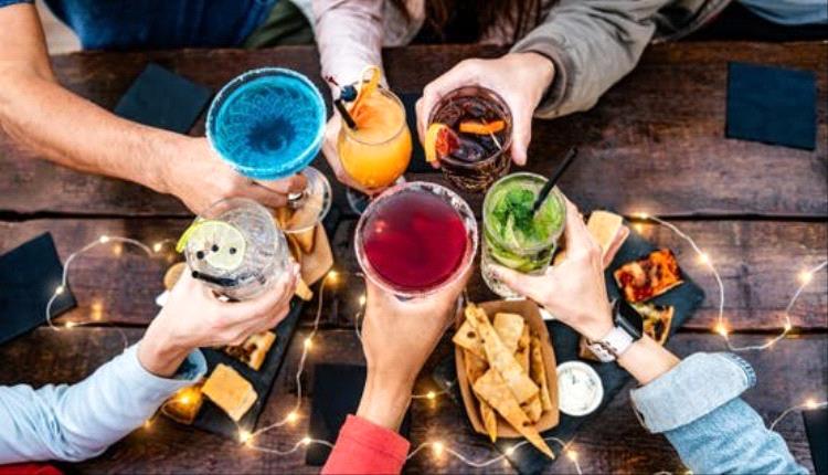 دليل علمي.. 5 مشروبات شائعة تسبب تلف الكلى..
