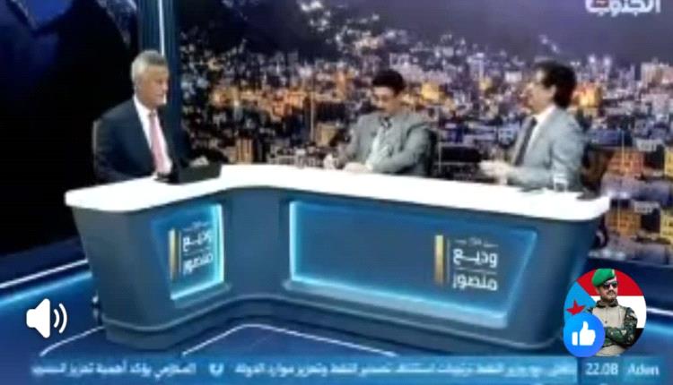 لماذا أصبح التلون سمة البعض؟‼️