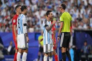 مشجعو إنجلترا بقلق: "فيفا" سيضحي بمنتخبنا لـ"عيون" ميسي