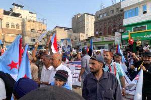 شعب الجنوب العربي يُجدد العهد: هويتنا وقواتنا المسلحة خط أحمر والوطن لا يباع

