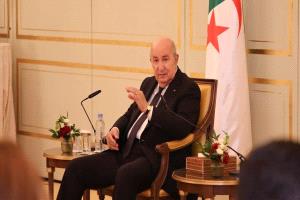 تبون يهاجم "دويلة" عربية: أينما تحل يزهق الدم.. ونحن مع مصر والسعودية في خندق واحد