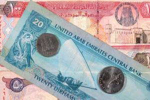 تراجع نمو القطاع الخاص غير النفطي في الإمارات إلى أدنى مستوى في 5 سنوات
