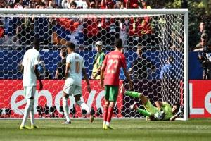 "الأخطبوط" بونو يضيف مبابي إلى قائمة ضحاياه في كأس العالم