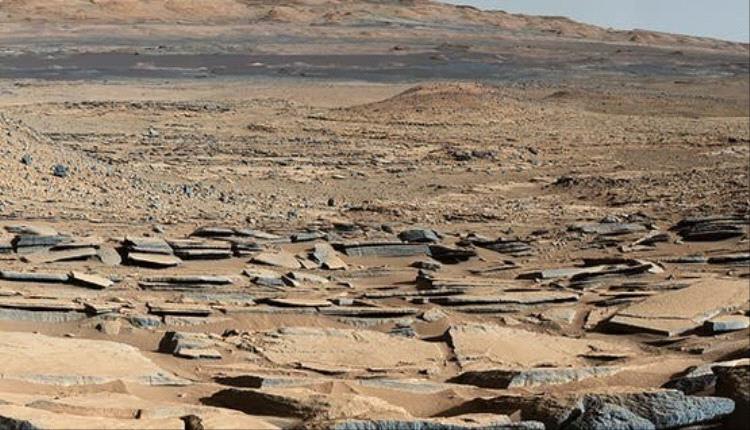 مفاجأة كبيرة داخل "نيزك من المريخ"