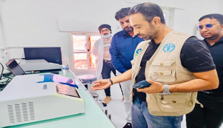 *خبير الثروة الحيوانية بمنظمة الفاو يطلع على سير العمل بمحجر شحن البيطري ومنظومة الترصد الوبائي بالمهرة*  