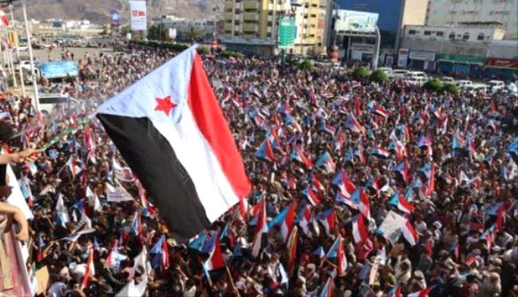 الانتحار الاستراتيجي.. كيف تهدد التسوية الإقليمية المكتسبات العسكرية للجنوب؟
