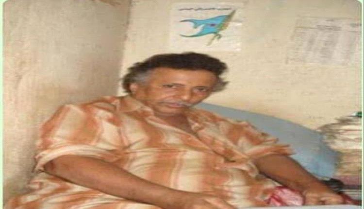 بعد تساؤلات كثيرة من بعض زملاء والدي، ودخول عدد من الأشخاص ليسألوني: 