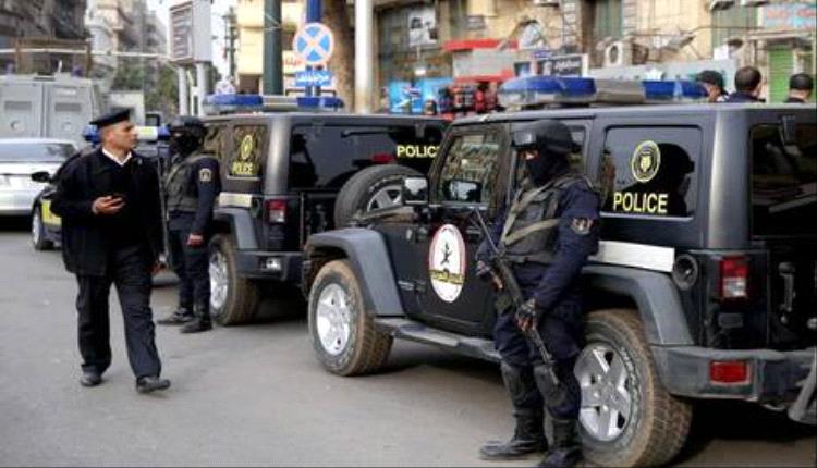 فيديو صادم لعملية بيع مخدرات يهز مصر.. والسلطات تتحرك