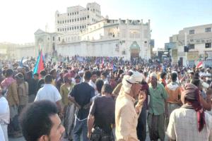 تحت الضغط الشعبي… انسحاب القوات العسكرية من سيئون وبدء فعاليات مليونية رفض الوصاية