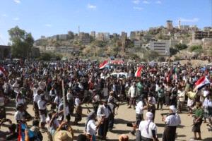 بحضور النقيب.. انطلاق مهرجان الموسطة للتراثي الشعبي اليافعي