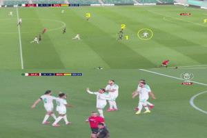 أنقذوا ميسي والأرجنتين وكل منتخبات كأس العالم من العجب والجنوون الذي فعله لاعبو الجزائر في هدف أنيس حاج موسي العالمي امام بوليفيا فجر اليوم! 