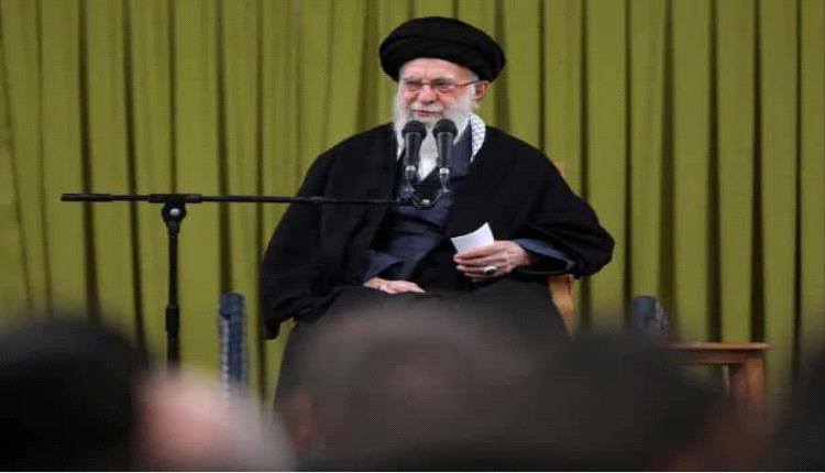 ترمب يعلن اغتيال المرشد الإيراني علي خامنئي