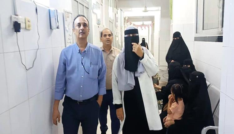 الشعبي يدشن مخيم طبي مجاني للأمراض المزمنة في مجمع خورمكسر الصحي بعدن