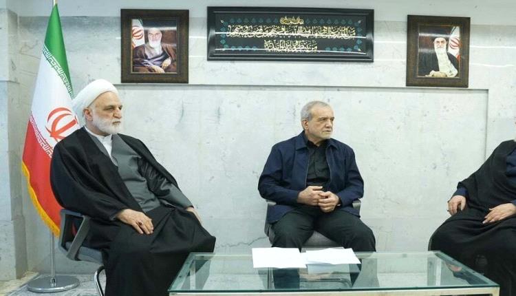 انعقاد الجلسة الثانية لمجلس القيادة المؤقت في إيران بحضور بزشكيان