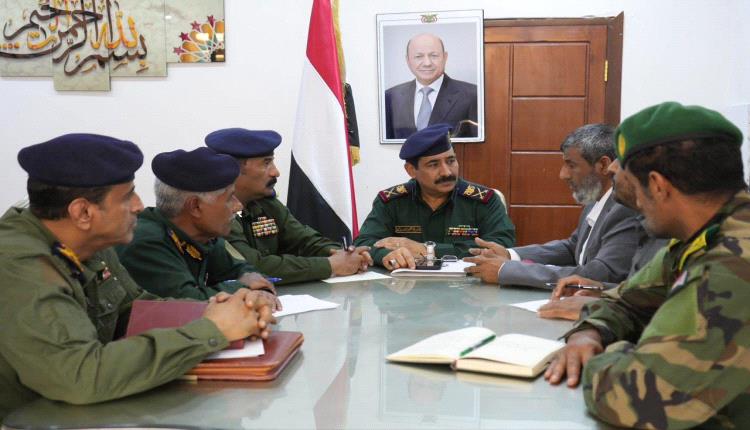 رمضان بلا رواتب.. أربعة أشهر من انقطاع المرتبات تفجّر غضب منتسبي الأمن وتضع الحكومة ووزارة الداخلية في مرمى المساءلة