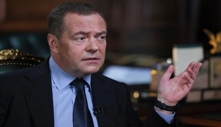 مدفيديف يسخر من الناتو: ربما سيرشحون ترامب لجائرة نوبل للسلام لشنه حربا جديدة