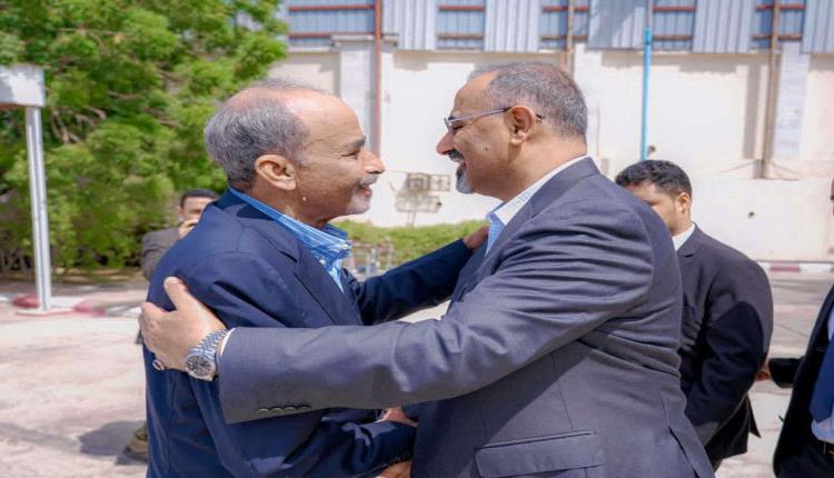 الجنرال محمود الصبيحي بين رواية تعز وميادين الجنوب