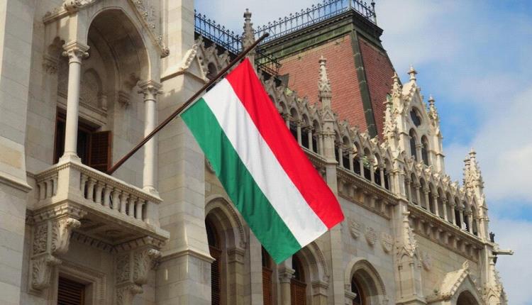 هنغاريا: أدلة استخباراتية على تورط كييف في تمويل حزب "تيسا" المعارض