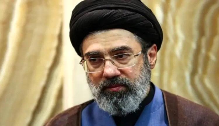 النص الكامل لأول بيان لمجتبى خامنئي
التلفزيون الحكومي بث كلمة صوتية للمرشد الجديد أكد فيها أنه يواصل نهج والده