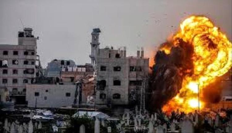 70 قتيلًا في غارات على مسجد وسط إيران