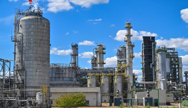 نفط الشرق الأوسط الأغلى عالميا في ظل توقف الإمدادات