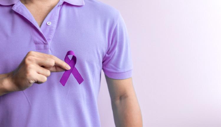 تجربة شاب تحذر الرجال من التأخر في تشخيص سرطان الخصية