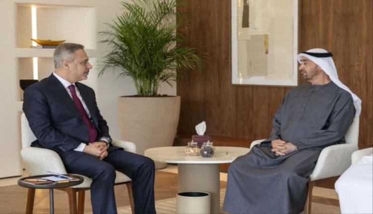 رئيس الإمارات يستقبل وزير الخارجية التركي في أبوظبي..